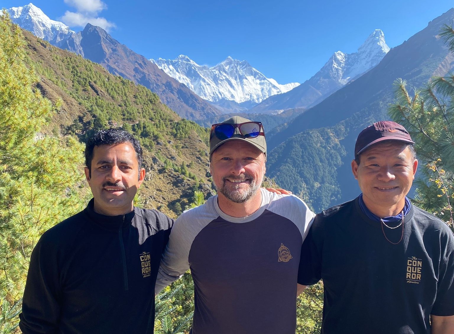 Conqueror Guiding Team Everest Region